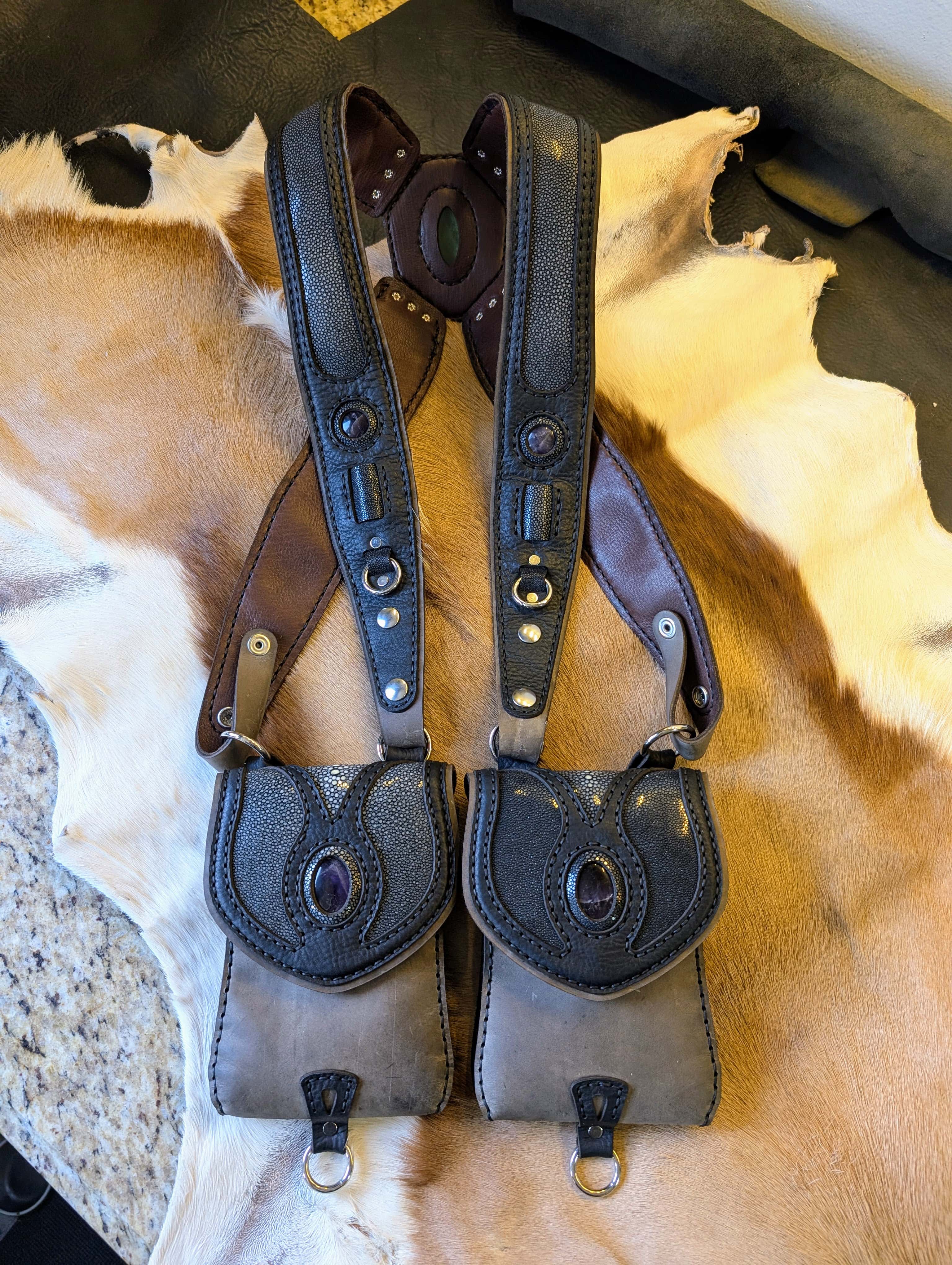 Handcrafted leather piece 5